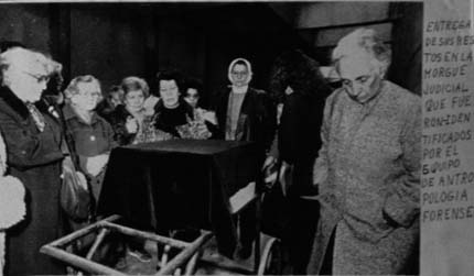 devuelven sus restos