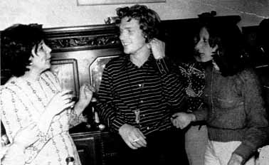 festejando su casamiento