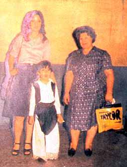 Adriana, Esteban y Jovita