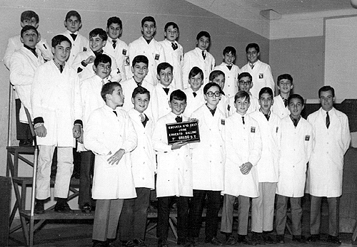 Am&eacute;rico con su clase de 7o grado