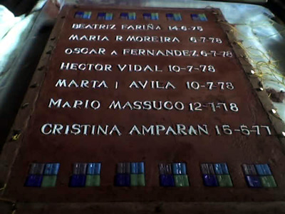 Baldosa conmemorativa