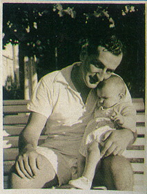 Estela con su pap&aacute;