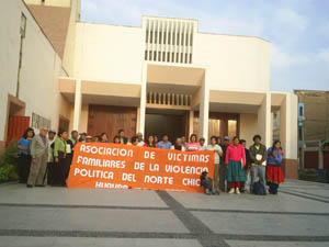 Familiares de la violencia pol&iacute;tica 
en la zona del Norte Chico en Huacho