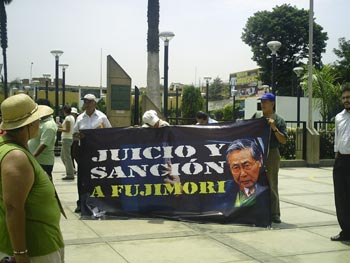 Movilizaci&oacute;n contra Fujimori - Vitarte - 1 marzo 2009